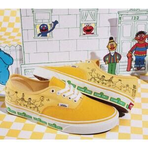 New Vans Sesame Street x  Sesame Street Family Size - Men 8 / Women 9.5